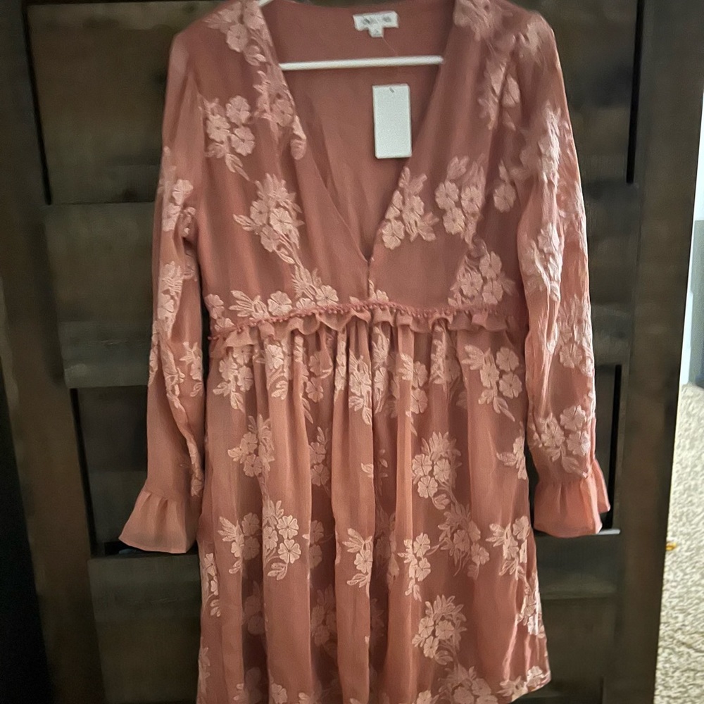 Brand skylar and jade, size L